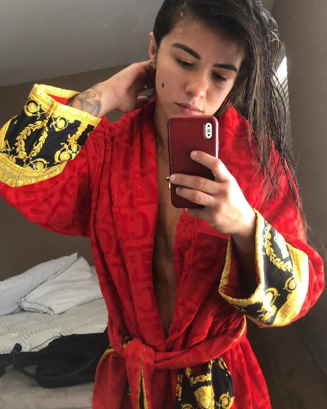 Claudia Gadelha IG Post - ?? #queen